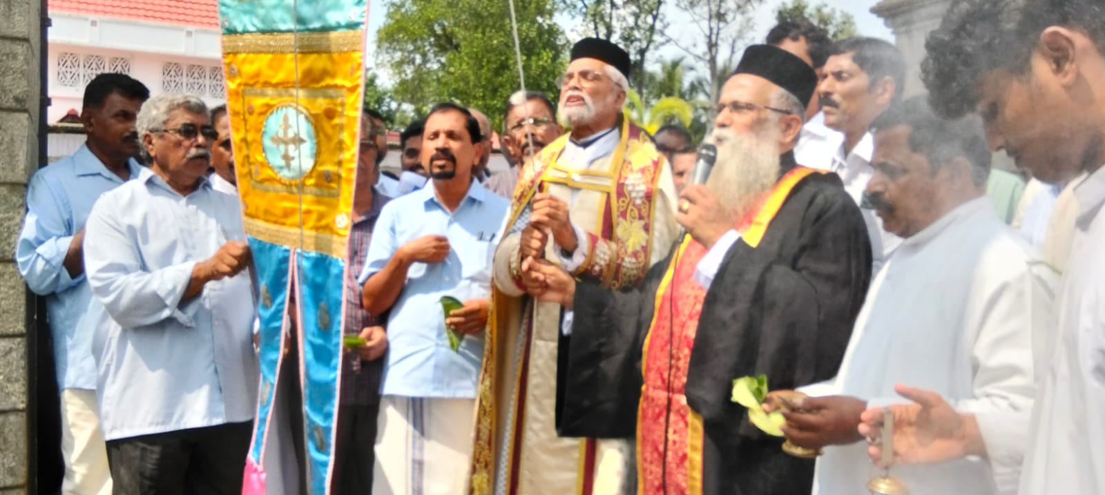 ചെങ്ങന്നൂർ പഴയ സുറിയാനി പള്ളിയിൽ കബറടങ്ങിയിരിക്കുന്ന യൂഹാനോൻ മാർ ഈവാനിയോസ് ബാവായുടെ 232-മത് ഓർമ്മപ്പെരുന്നാൾ കൊടിയേറി